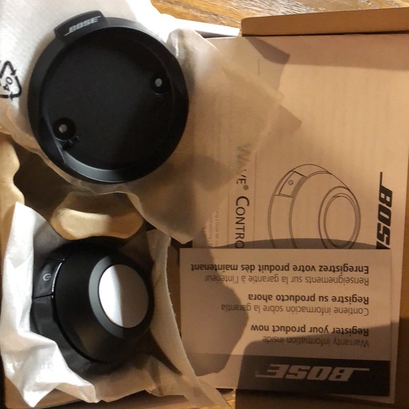 BOSE Wave Control Pod - Picture 3 of 3